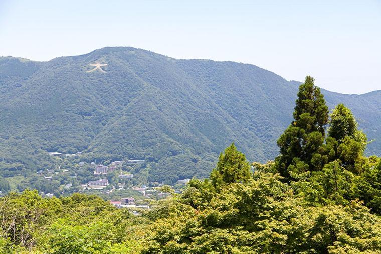 スタジオーネ 箱根強羅 West - Stagione Hakone Gora West Lägenhet Exteriör bild