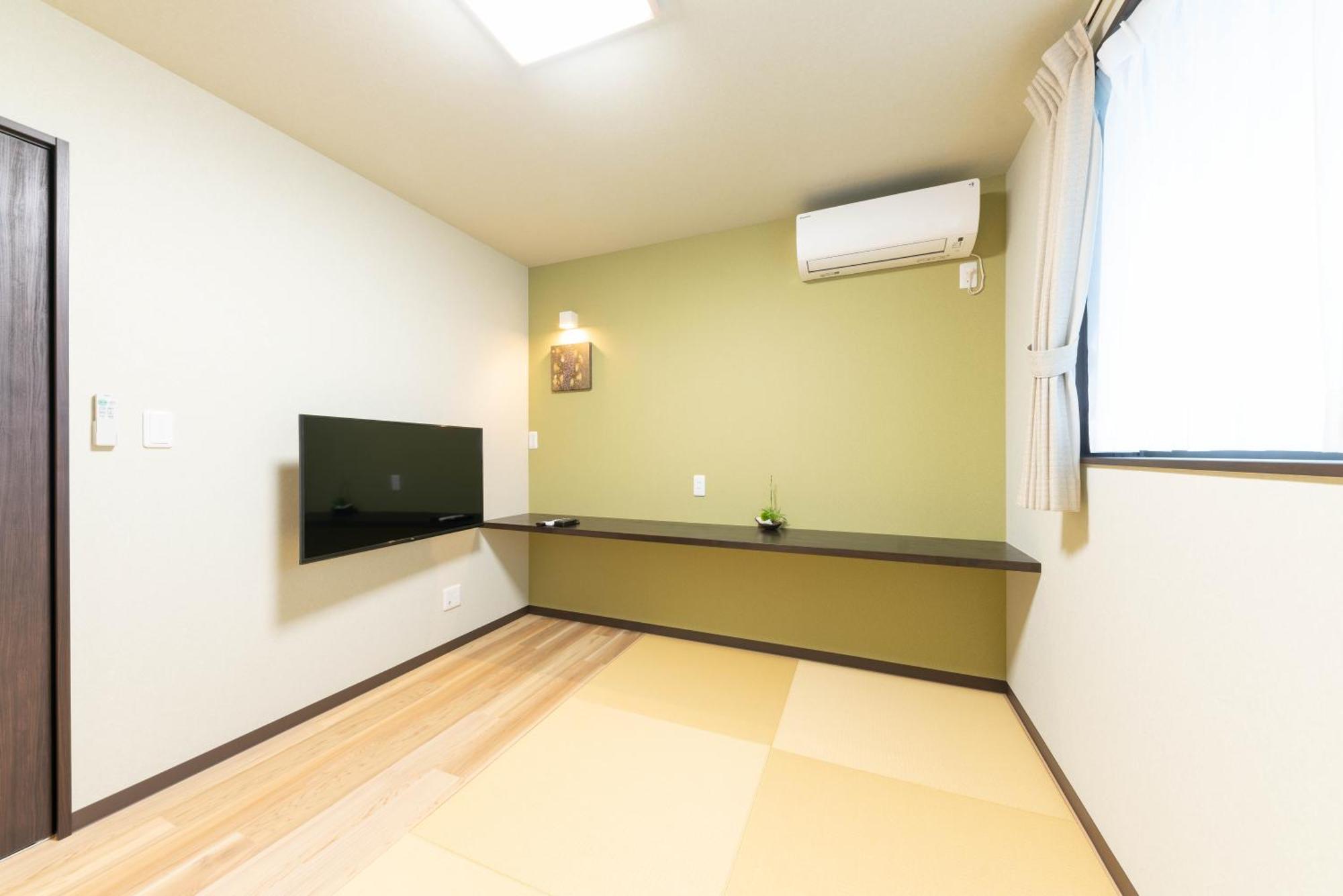 スタジオーネ 箱根強羅 West - Stagione Hakone Gora West Lägenhet Rum bild